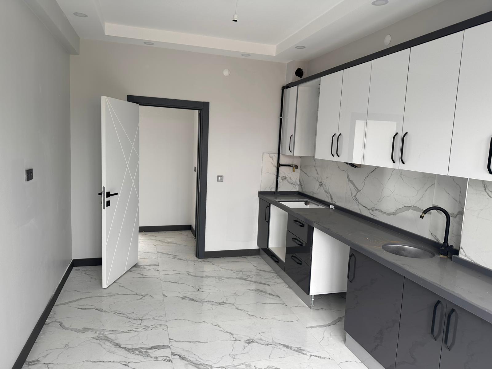 MABEL'DEN TEPEBAŞI / SAZOVA'DA SATILIK LÜKS VİLLALAR